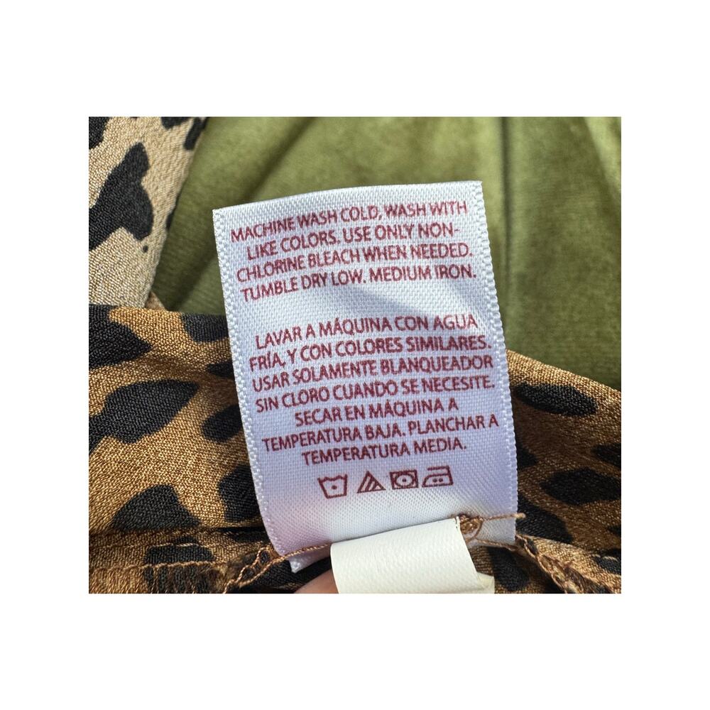 Leopard Print Button Front Blouse Womens M Animal Print Shirt - Picture 11 of 11